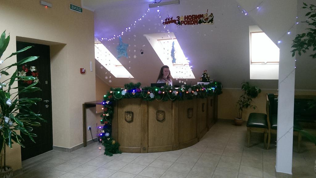 אוזהורוד Mini-Hotel Na Pidgradskiy מראה חיצוני תמונה