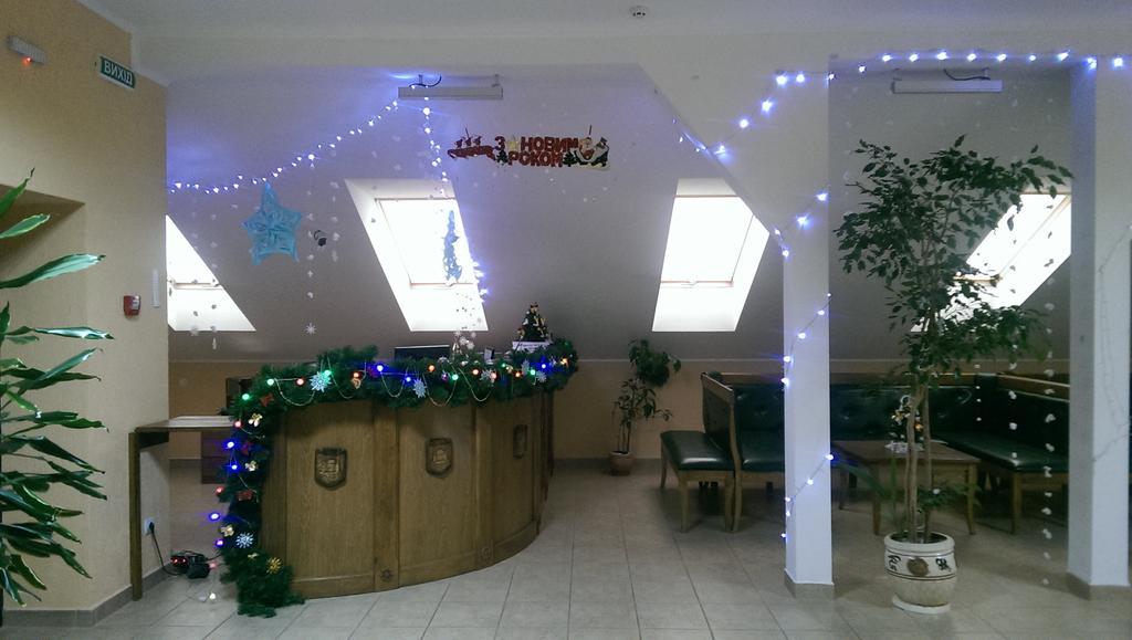 אוזהורוד Mini-Hotel Na Pidgradskiy מראה חיצוני תמונה
