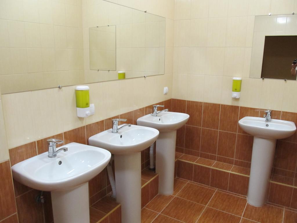 אוזהורוד Mini-Hotel Na Pidgradskiy מראה חיצוני תמונה