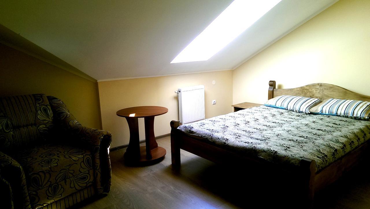 אוזהורוד Mini-Hotel Na Pidgradskiy חדר תמונה